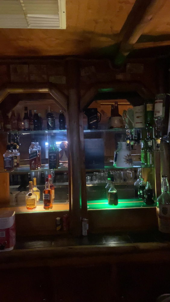 Lonely Oak Hotel