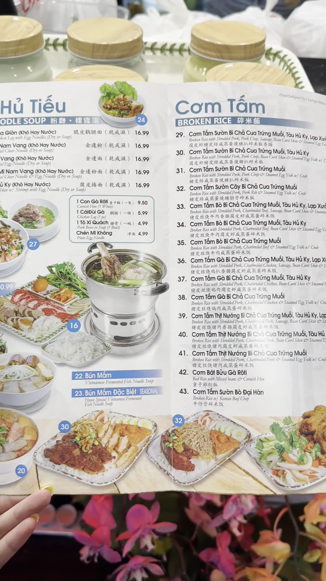 Video review of Com Tam Kieu