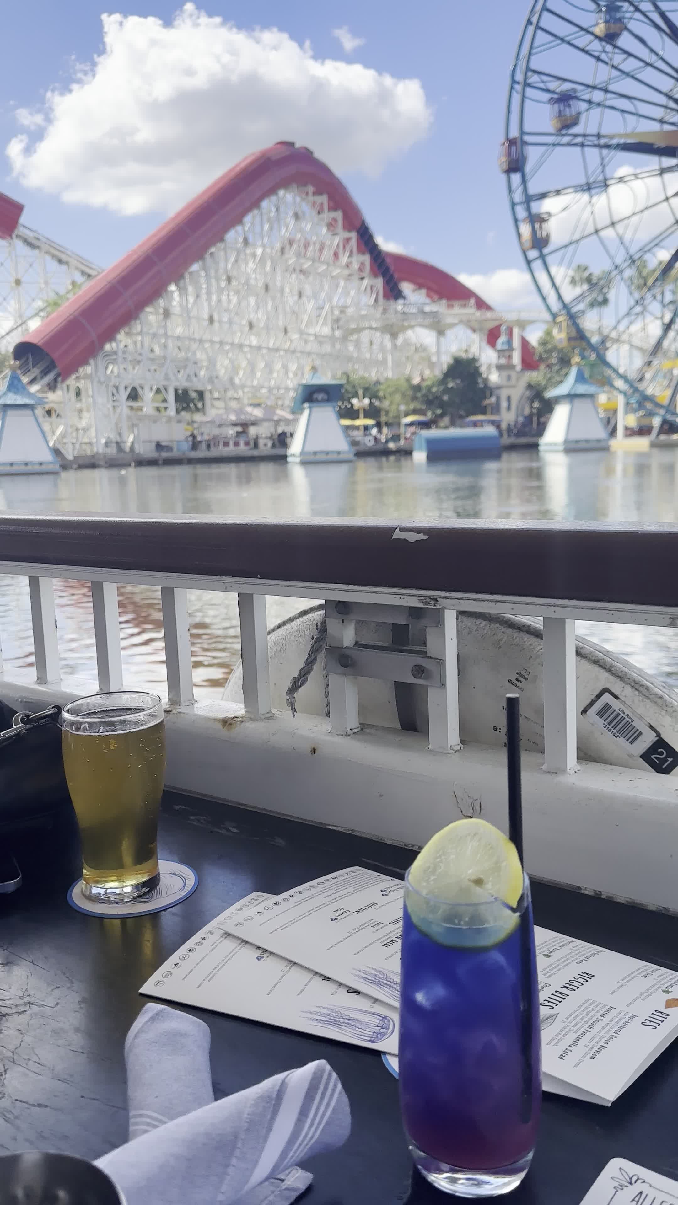 Lamplight Lounge: Boardwalk Dining