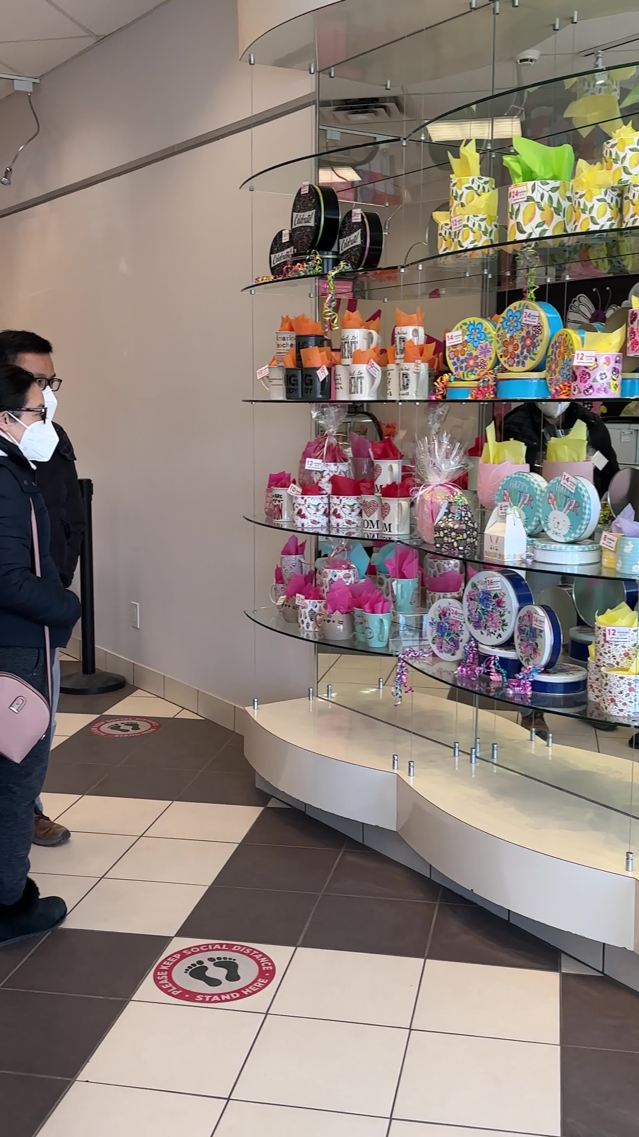 Video review of Monsieur Felix & Mr. Norton