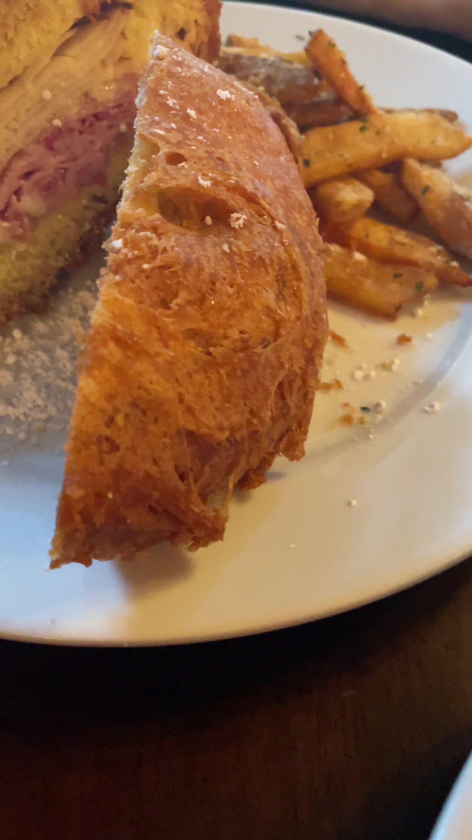 Video review of Café Orleans
