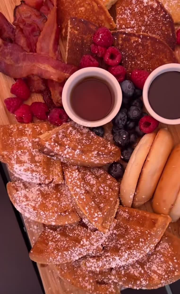 Lounge Six Parkway Sky Bar