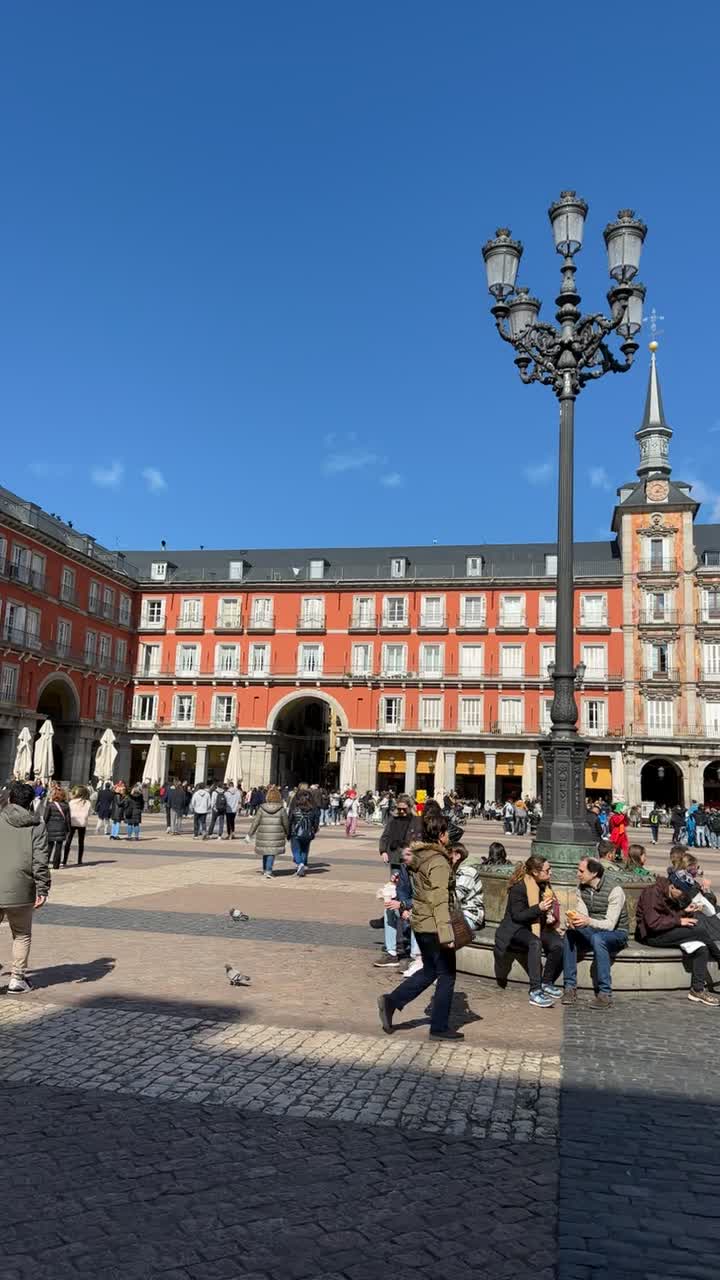 Video review of Plaza Mayor