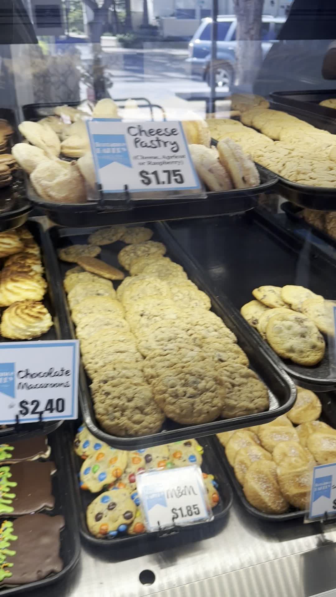 Video review of Torrance Bakery