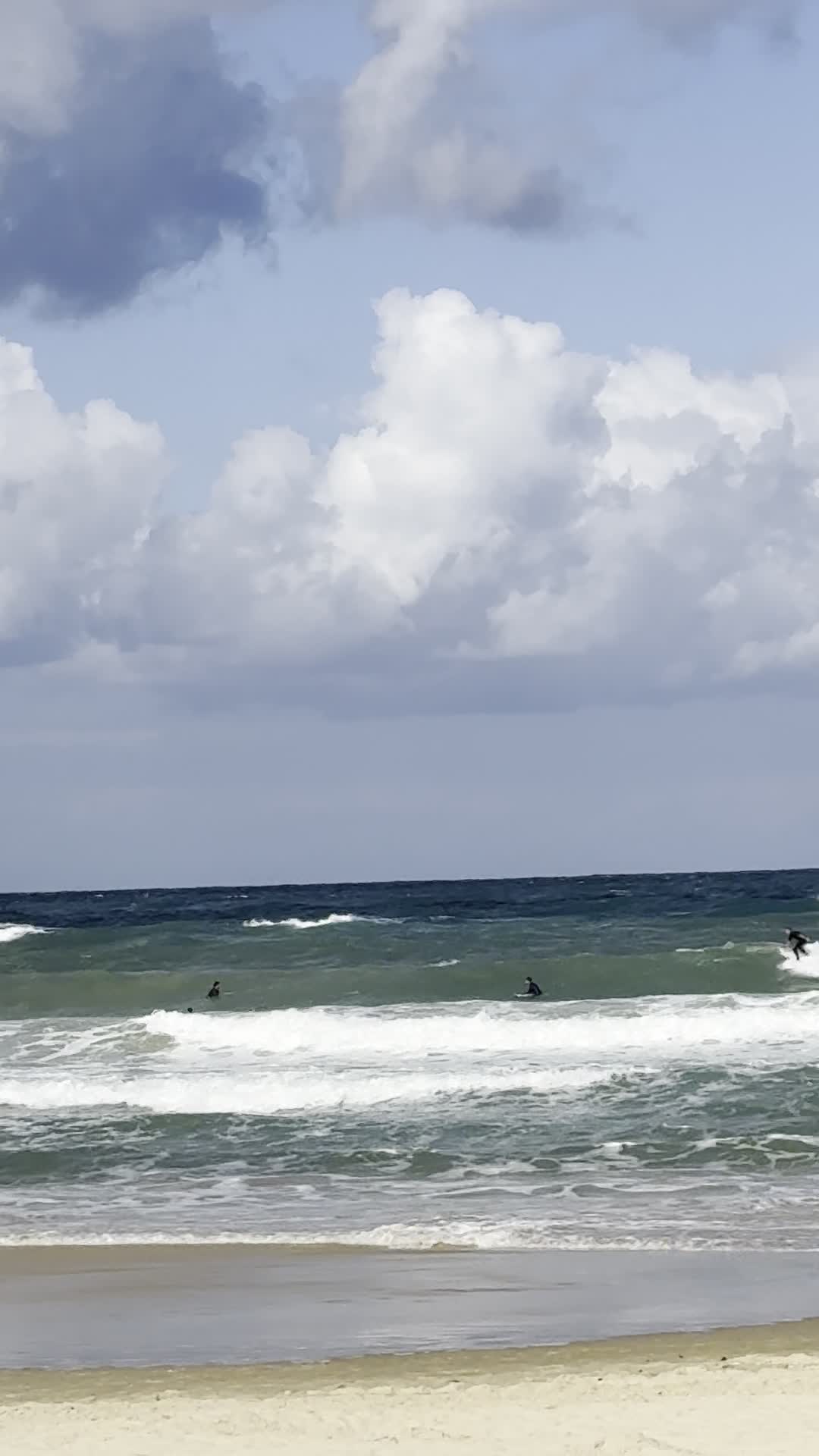 Banana Beach (בננה ביץ')