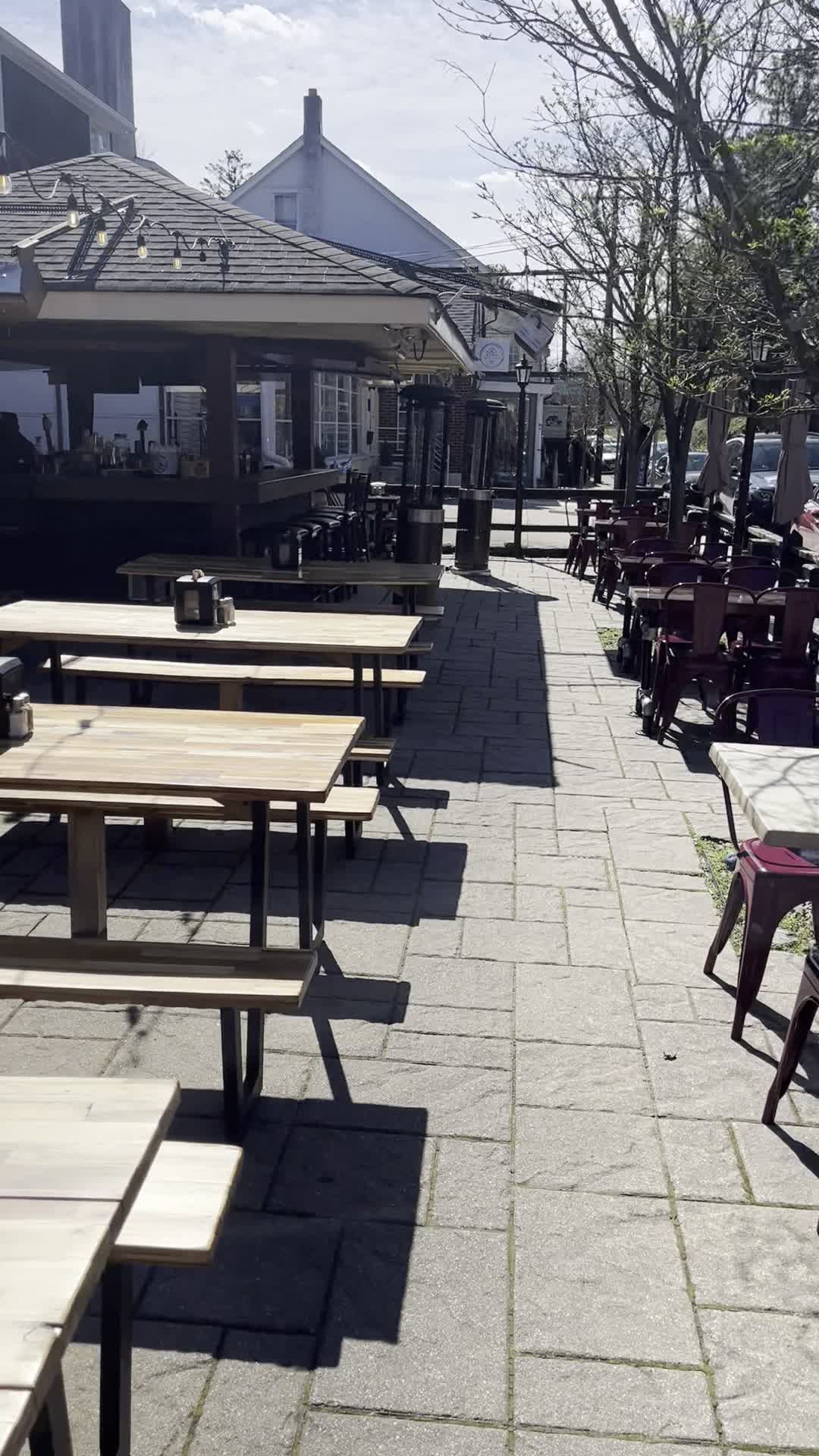 Video review of Fran's Pub