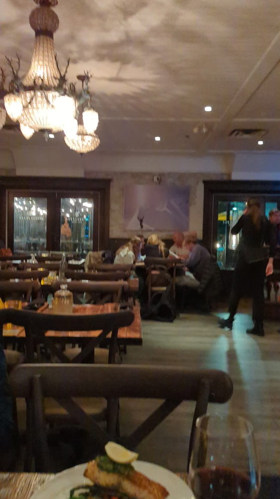 STONESEDGE KITCHEN