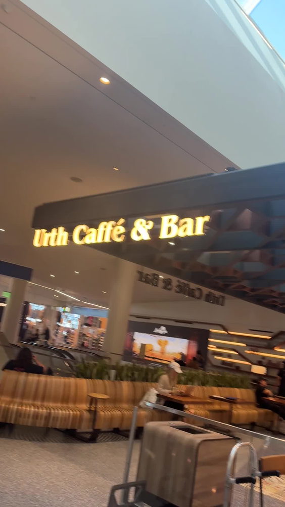 Urth Cafe