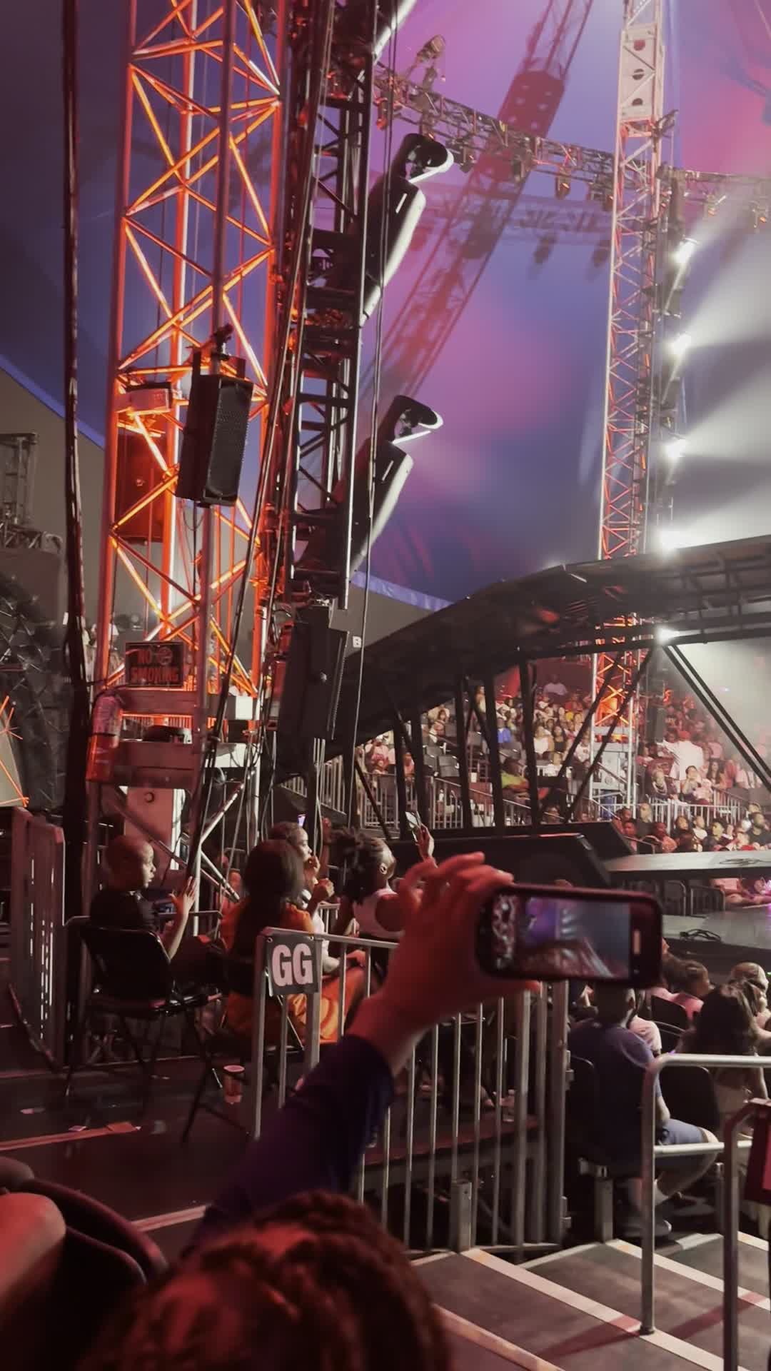 Video review of Cadillac Ranch