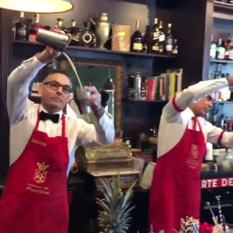 Video review of Cafe La Trova