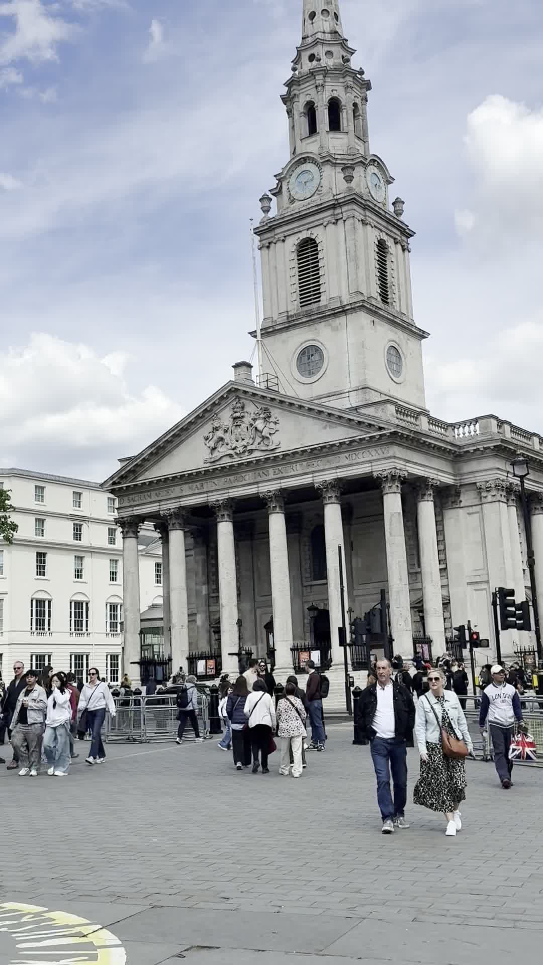 Video review of Trafalgar Square