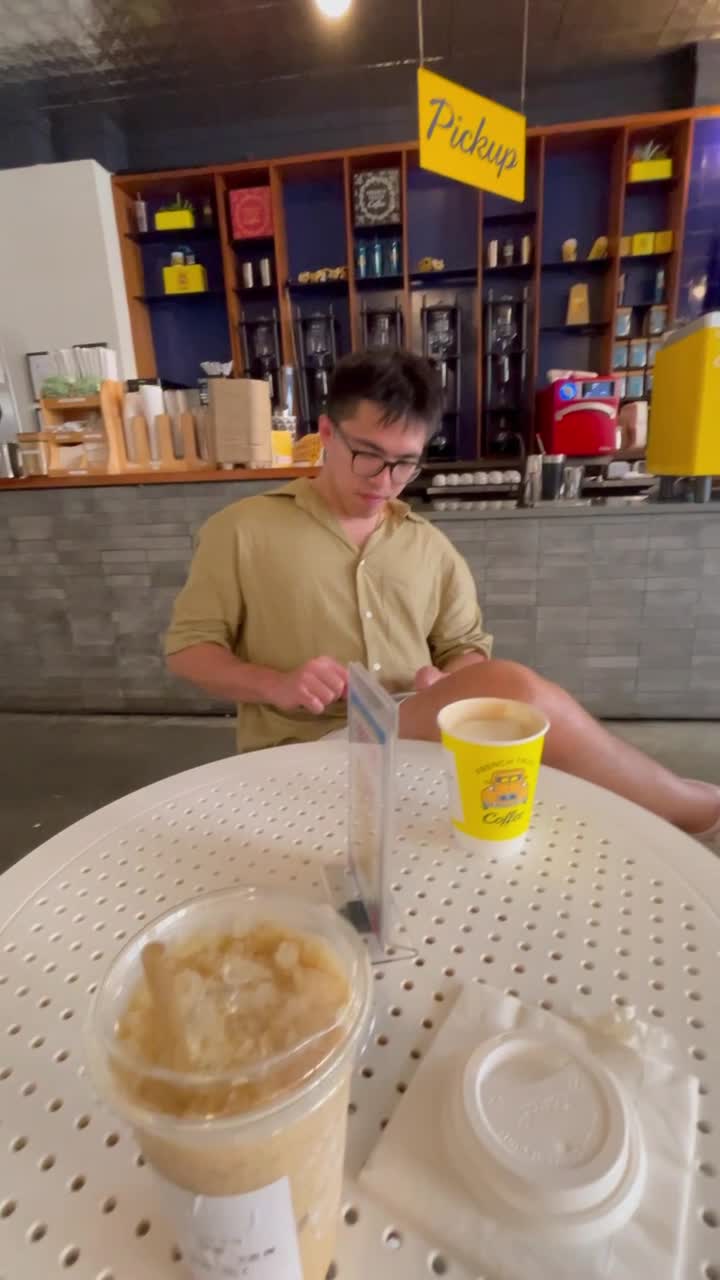 Video review of French Truck Coffee