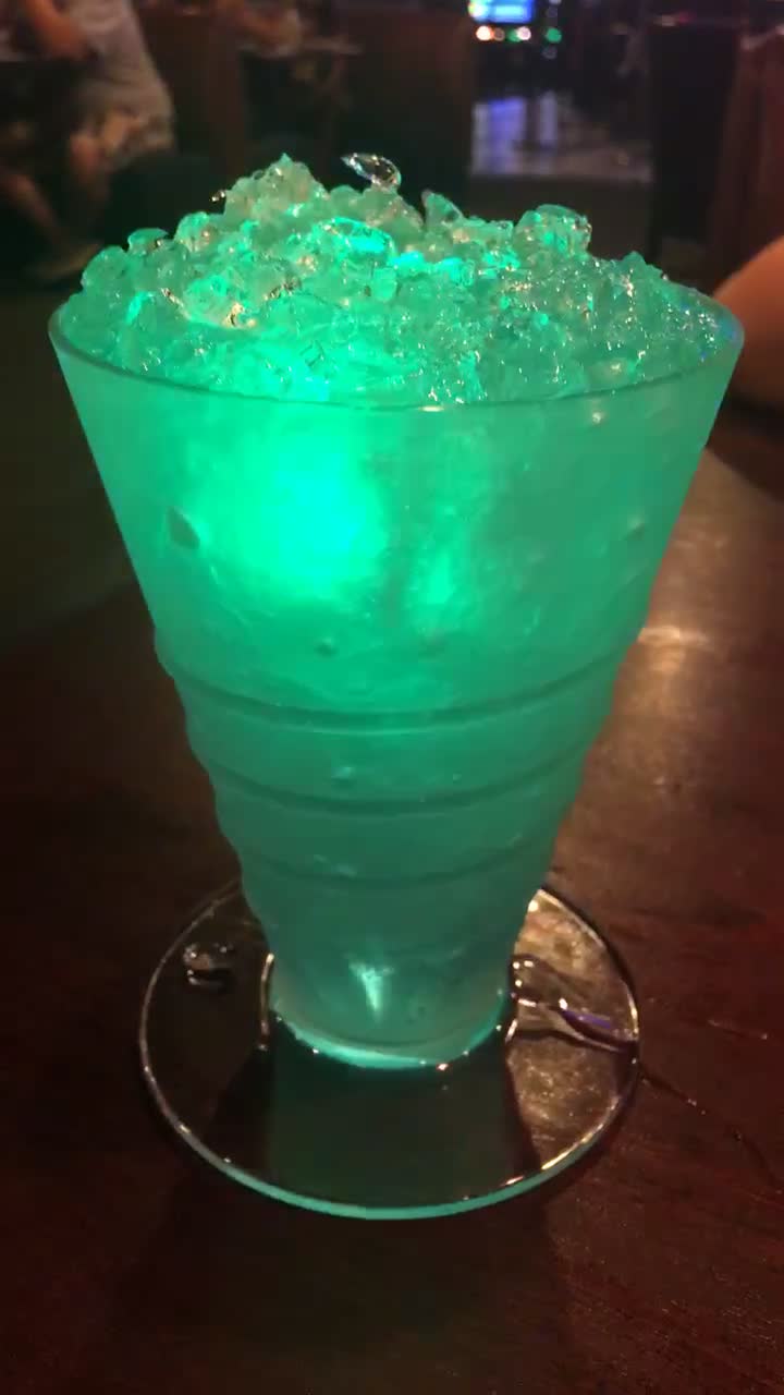 Video review of Dave & Buster's