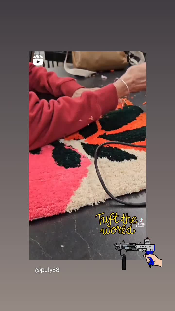 Tufting house