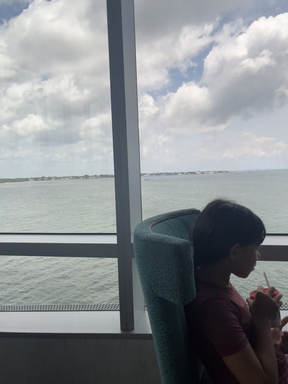 Pier Teaki