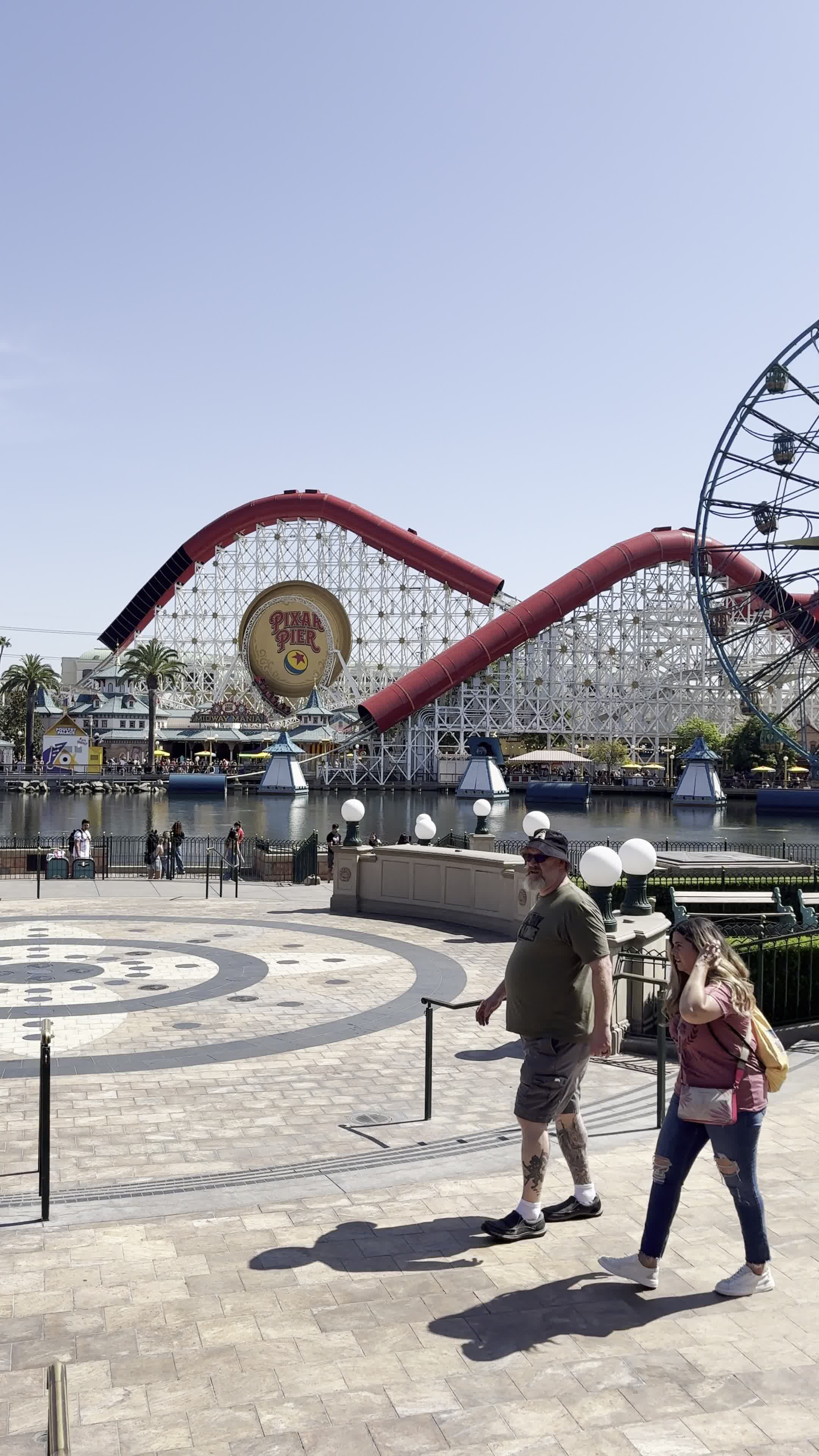 Video review of World of Color