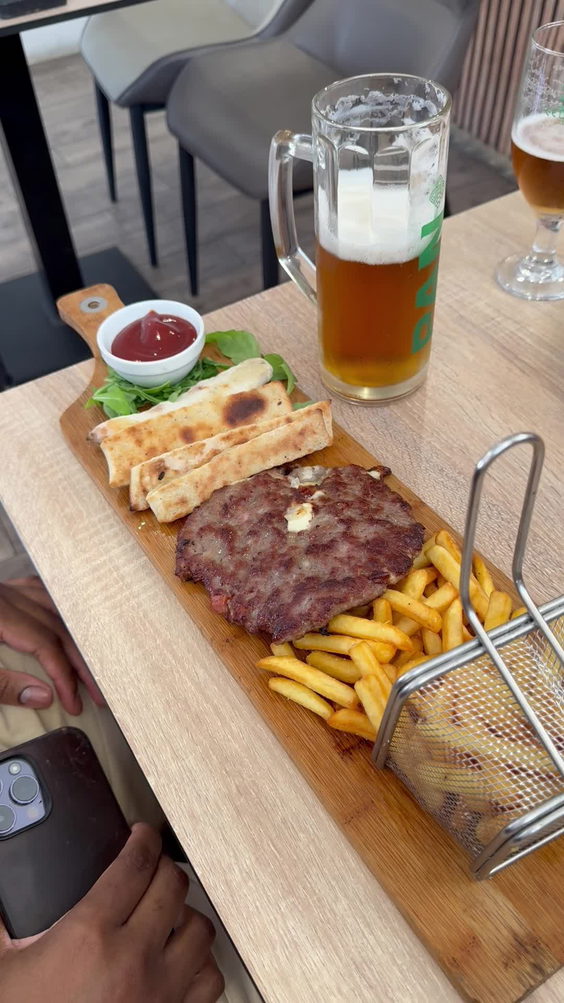 Italiana Food & Bar
