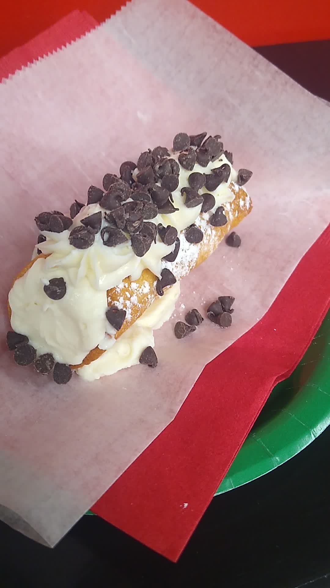 Sineore Cannoli