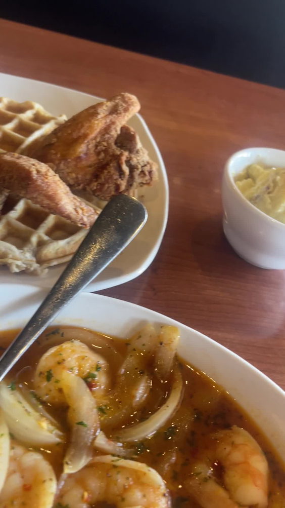 Dame's Chicken u0026 Waffles
