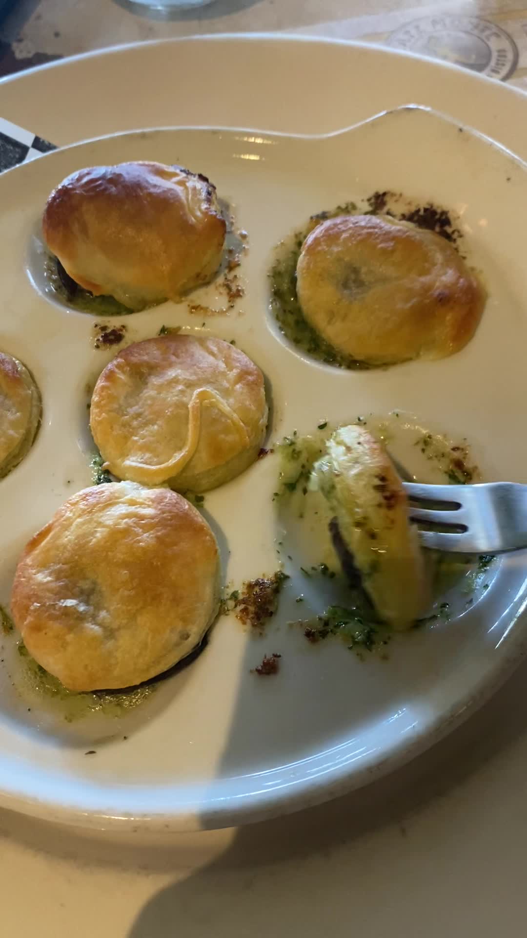 Video review of Cafe Monte
