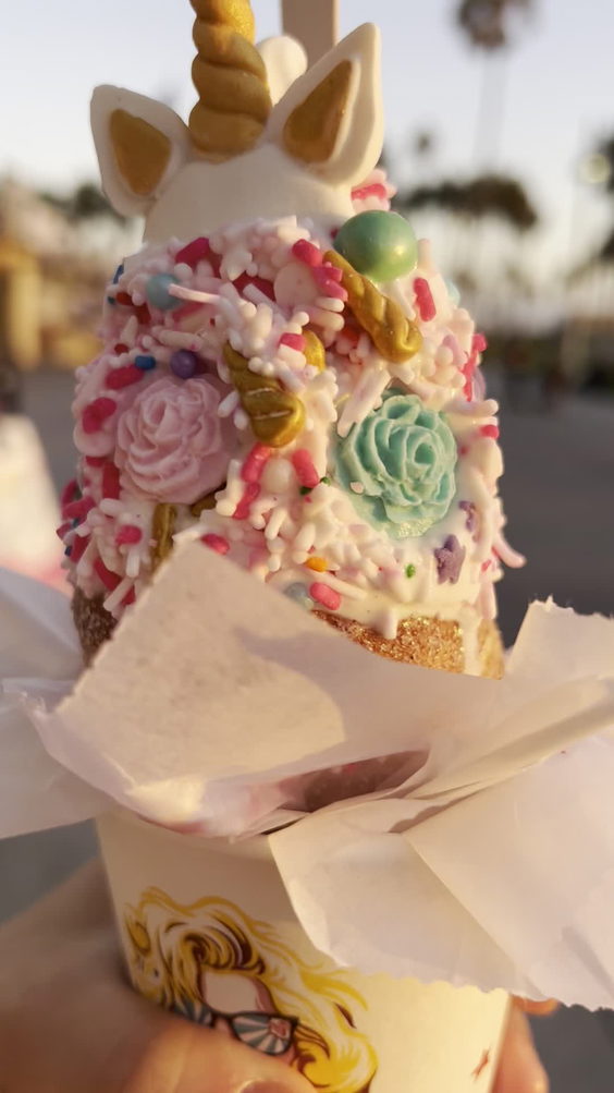 Turn Dough - Ice Cream, Chimney Cake Donut Cones, Milkshakes Venice