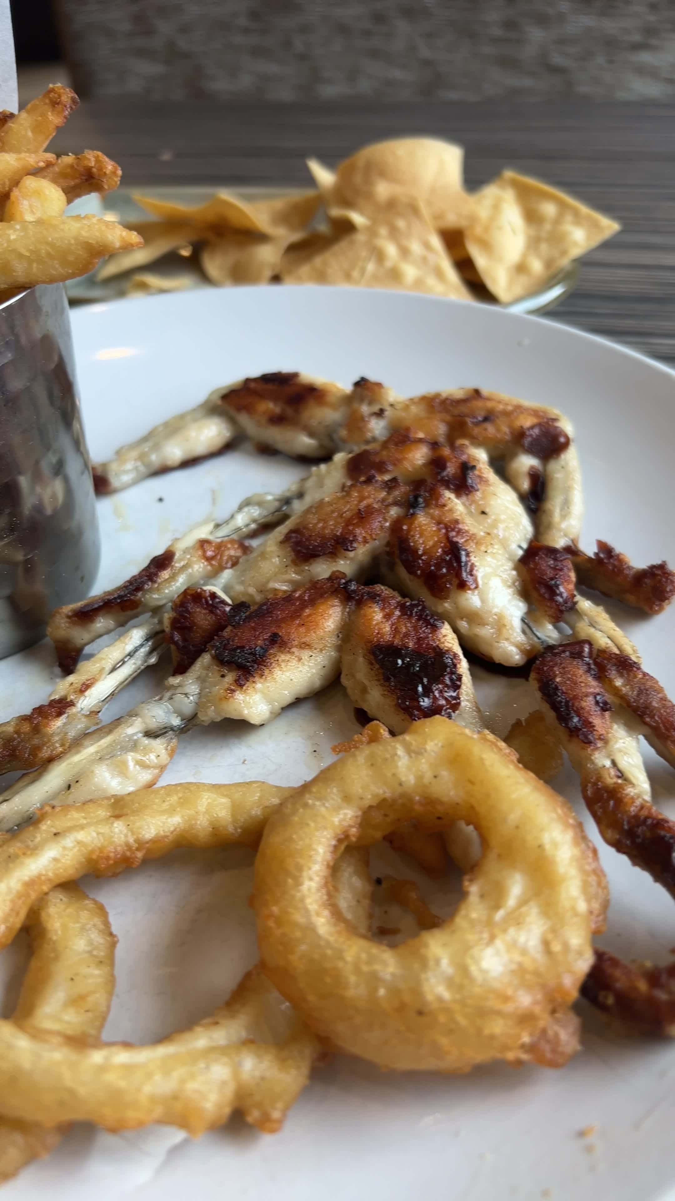 Arturo's Bar & Grill