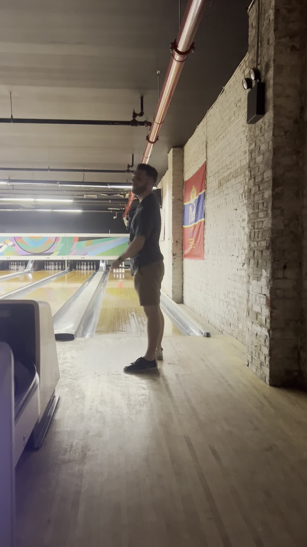 Video review of The Gutter