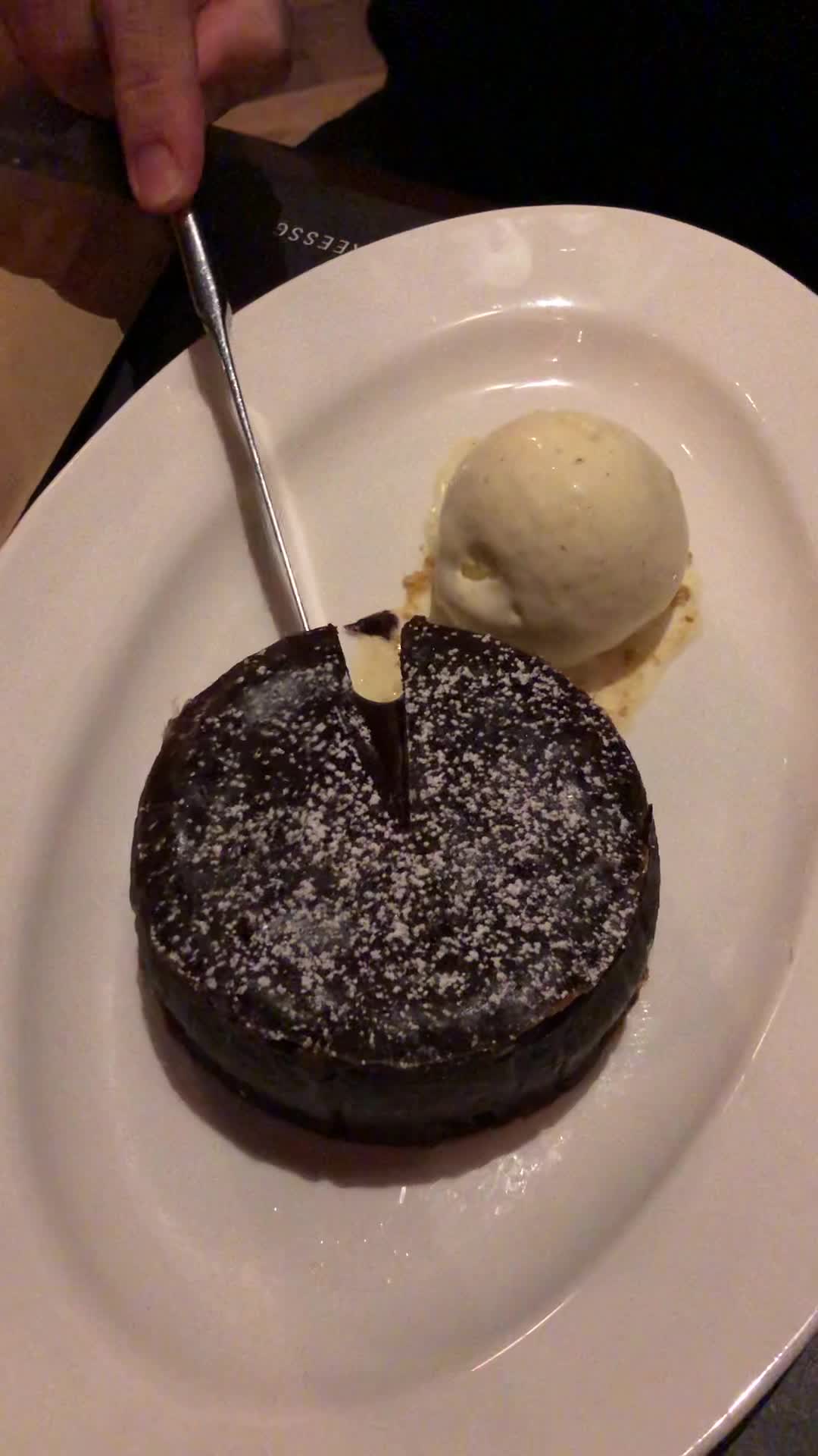 25 Degrees Burger, Wine & Liquor Bar