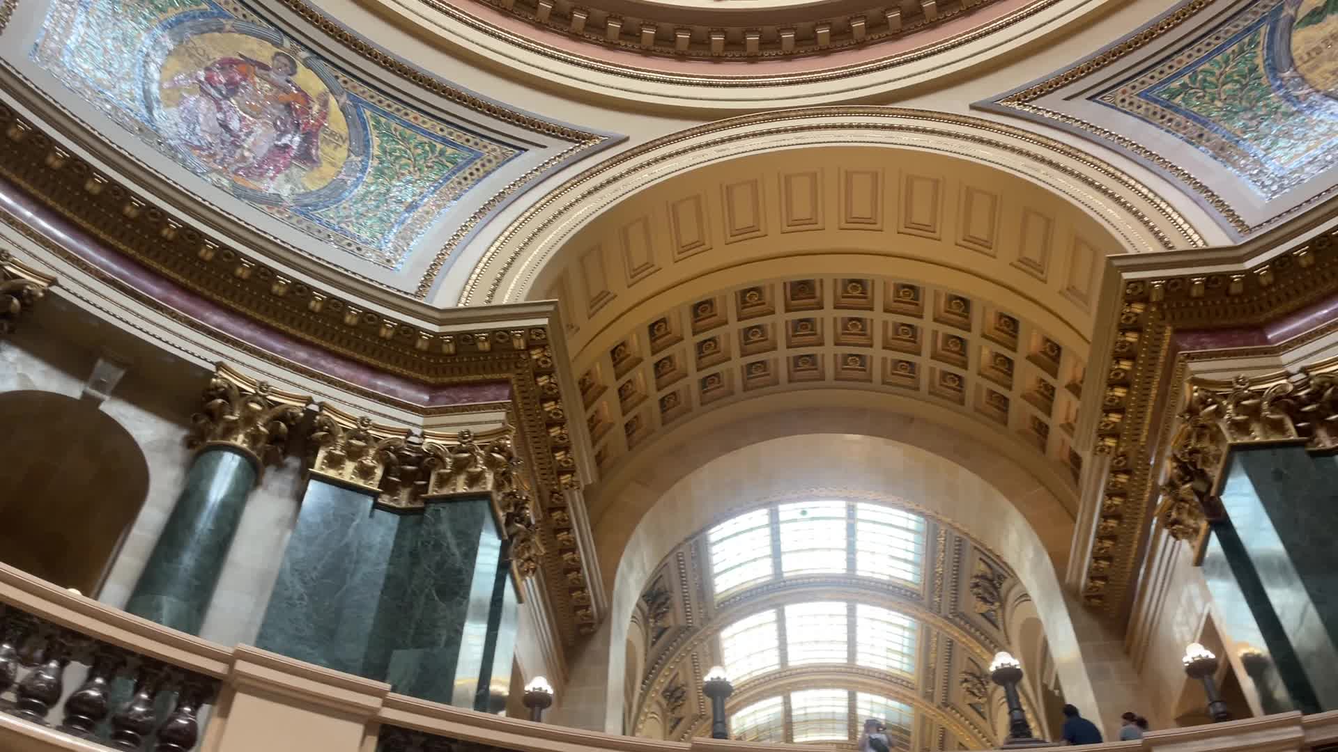 Video review of Wisconsin State Capitol