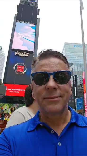 5 o'Clock Somewhere Bar - Times Square