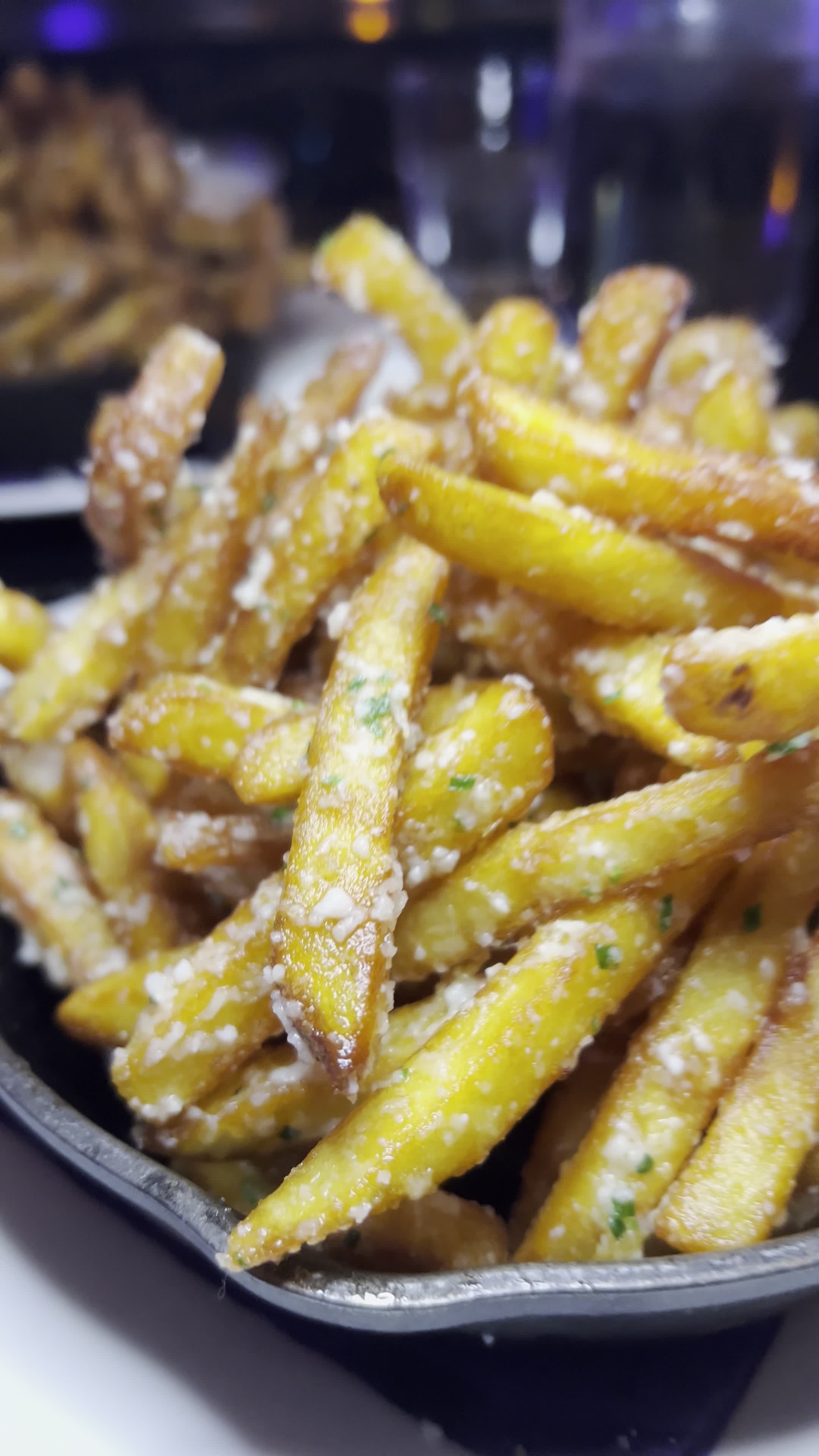 Video review of The J. Parker