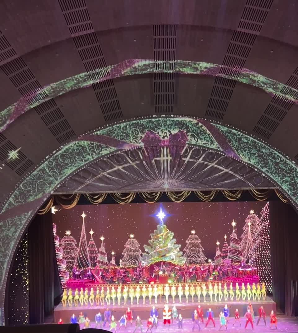 Video review of Radio City Music Hall