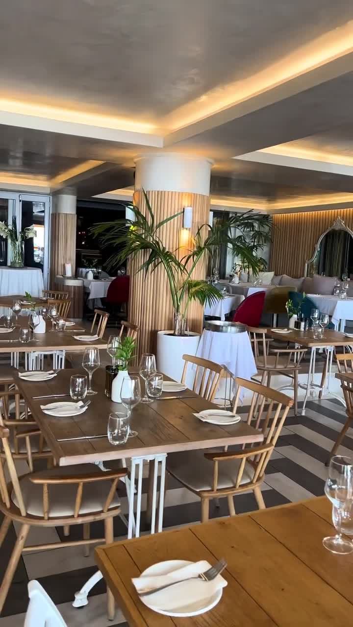 Video review of Grand pavillion