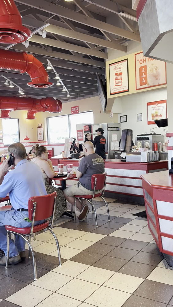 Freddy's Frozen Custard & Steakburgers