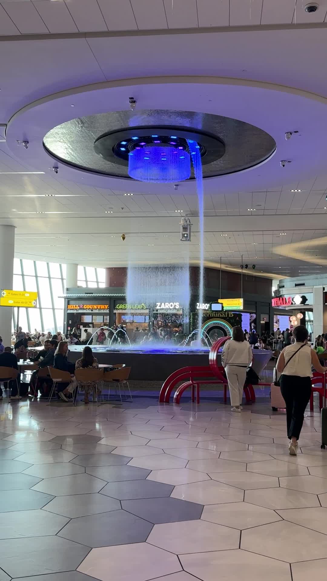 LaGuardia Airport (LGA)