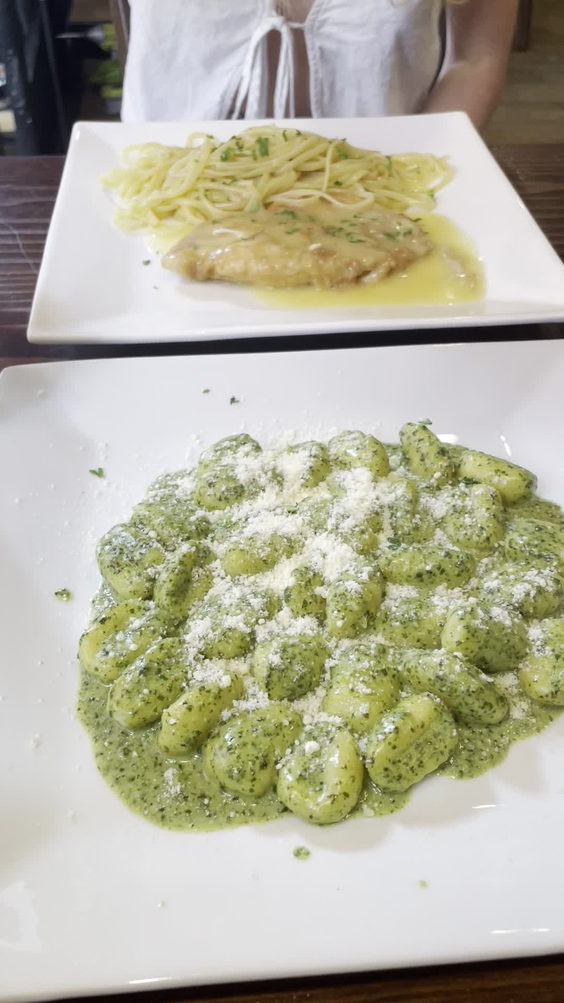 Amici's Restaurant