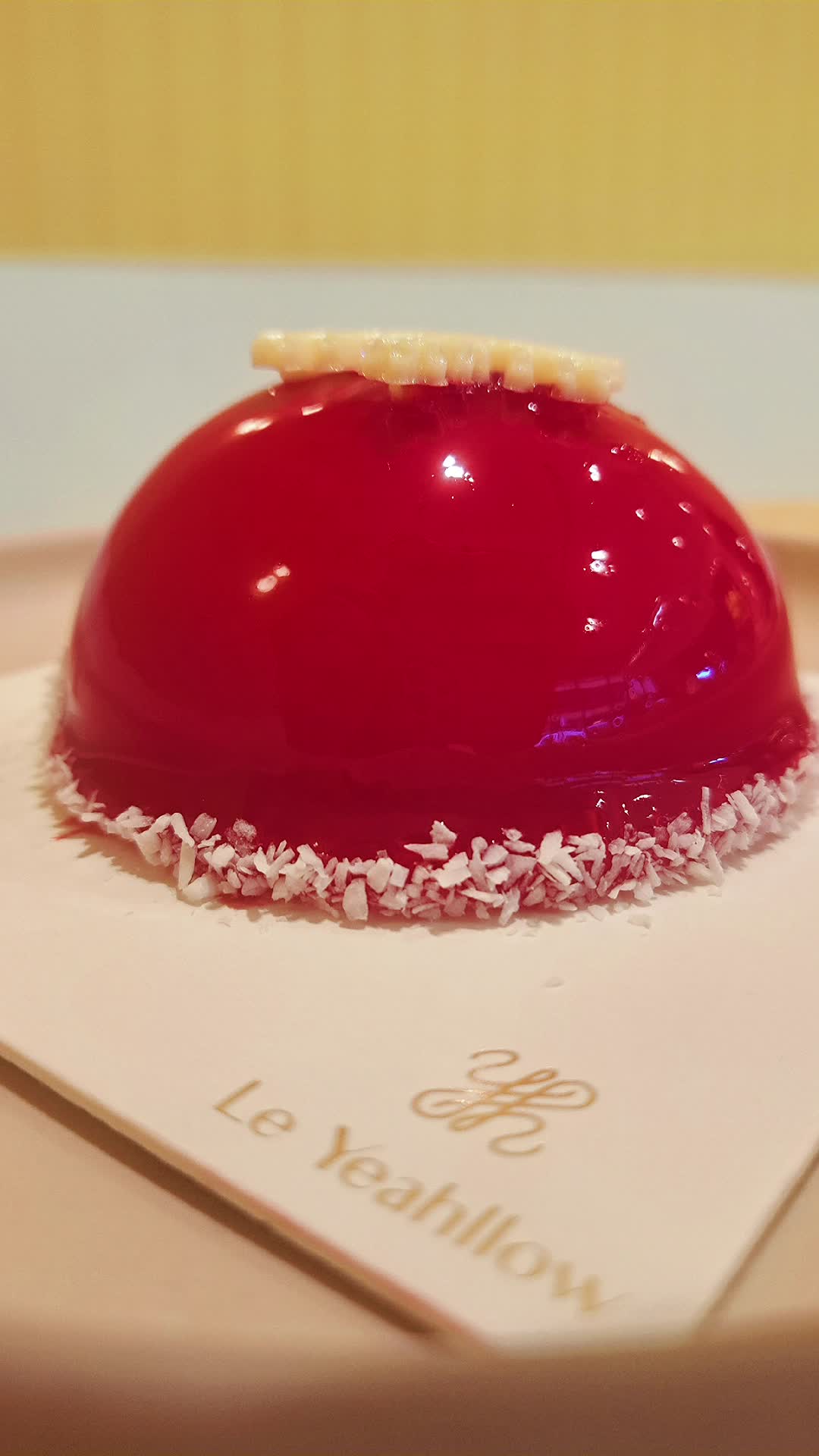 Le Yeahllow South Yarra