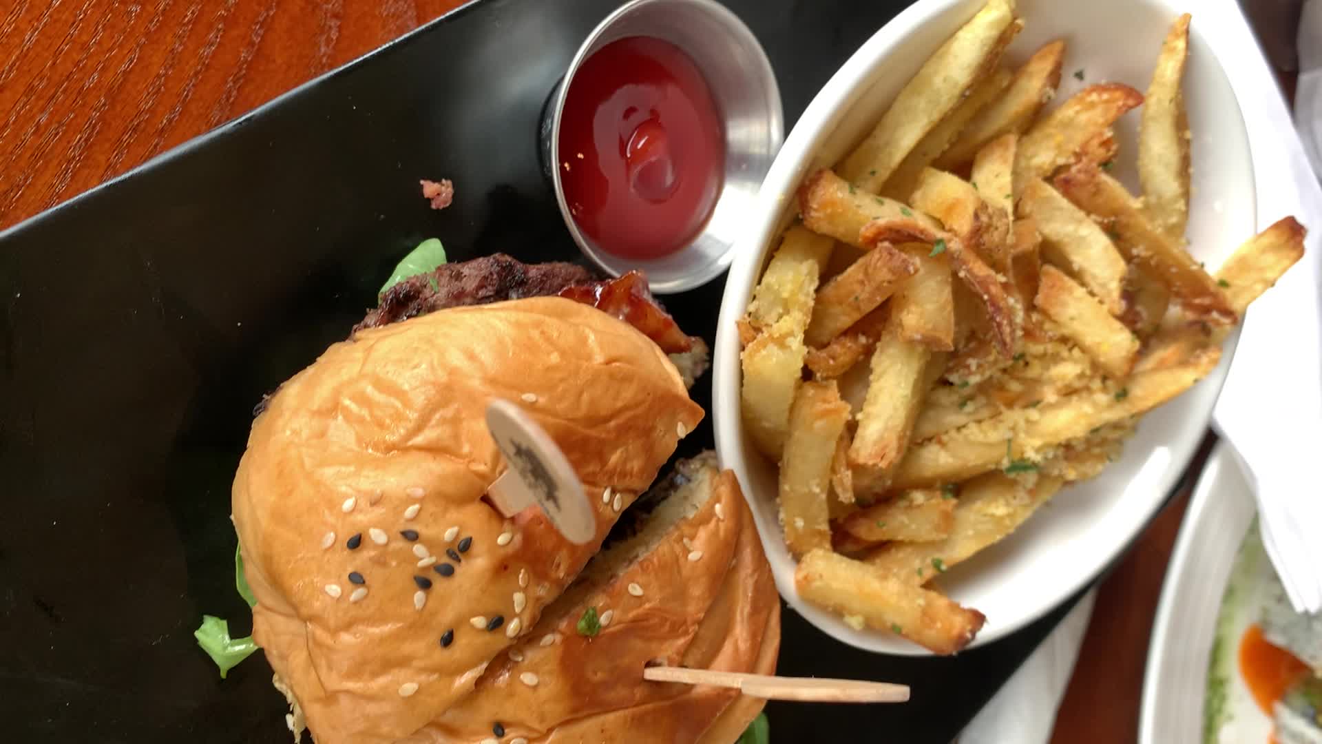 Blacow Burger & Sushi Bar