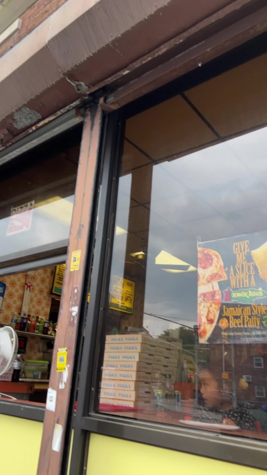 Video review of OMG Pizzeria