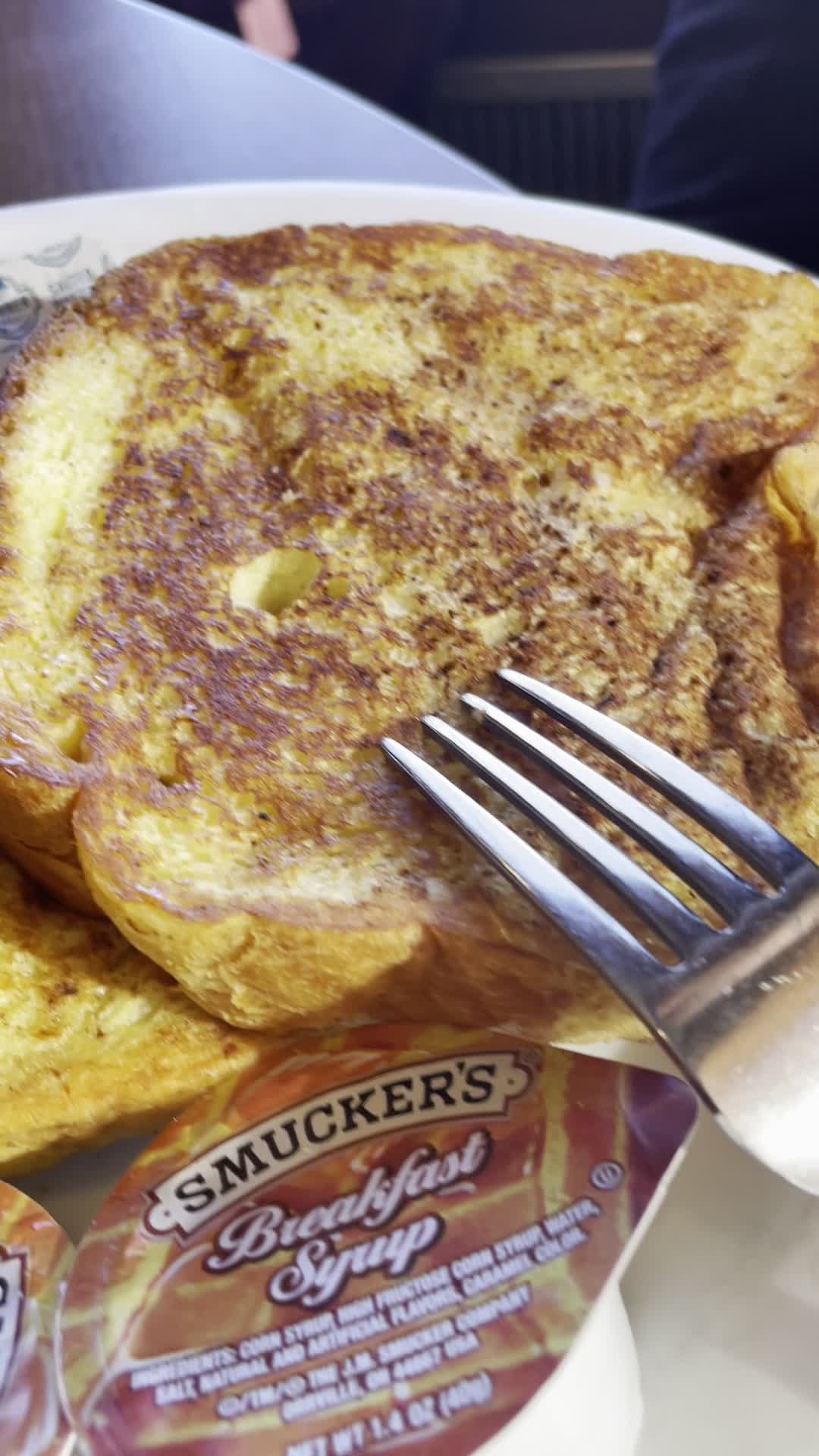 Matthews Colonial Diner