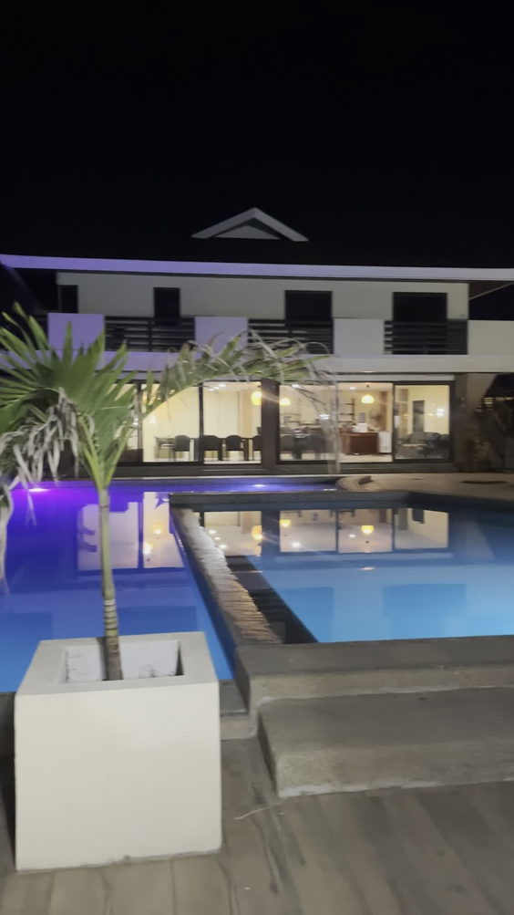 La fayette Luxury Suites
