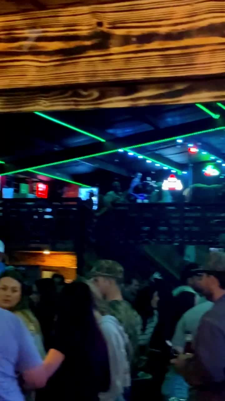 J’s Tavern