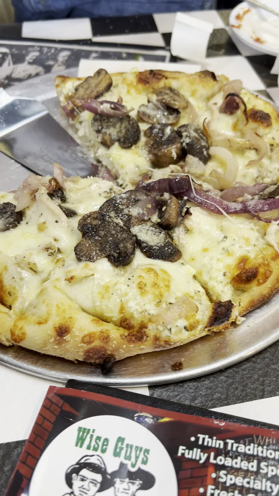 Wise Guys Pizzeria