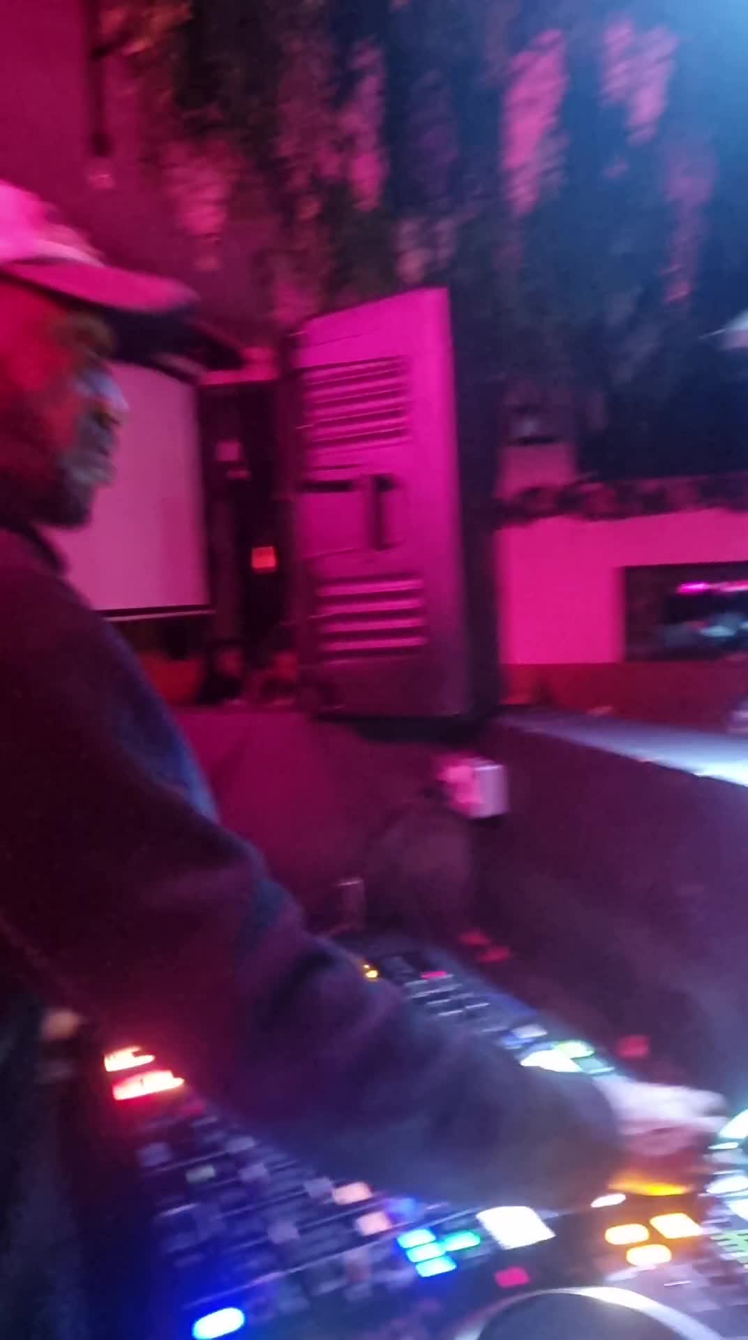 BUNA Lounge & NightClub