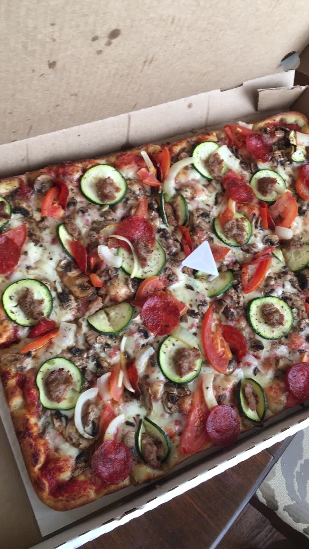 Video review of Golden Boy Pizza