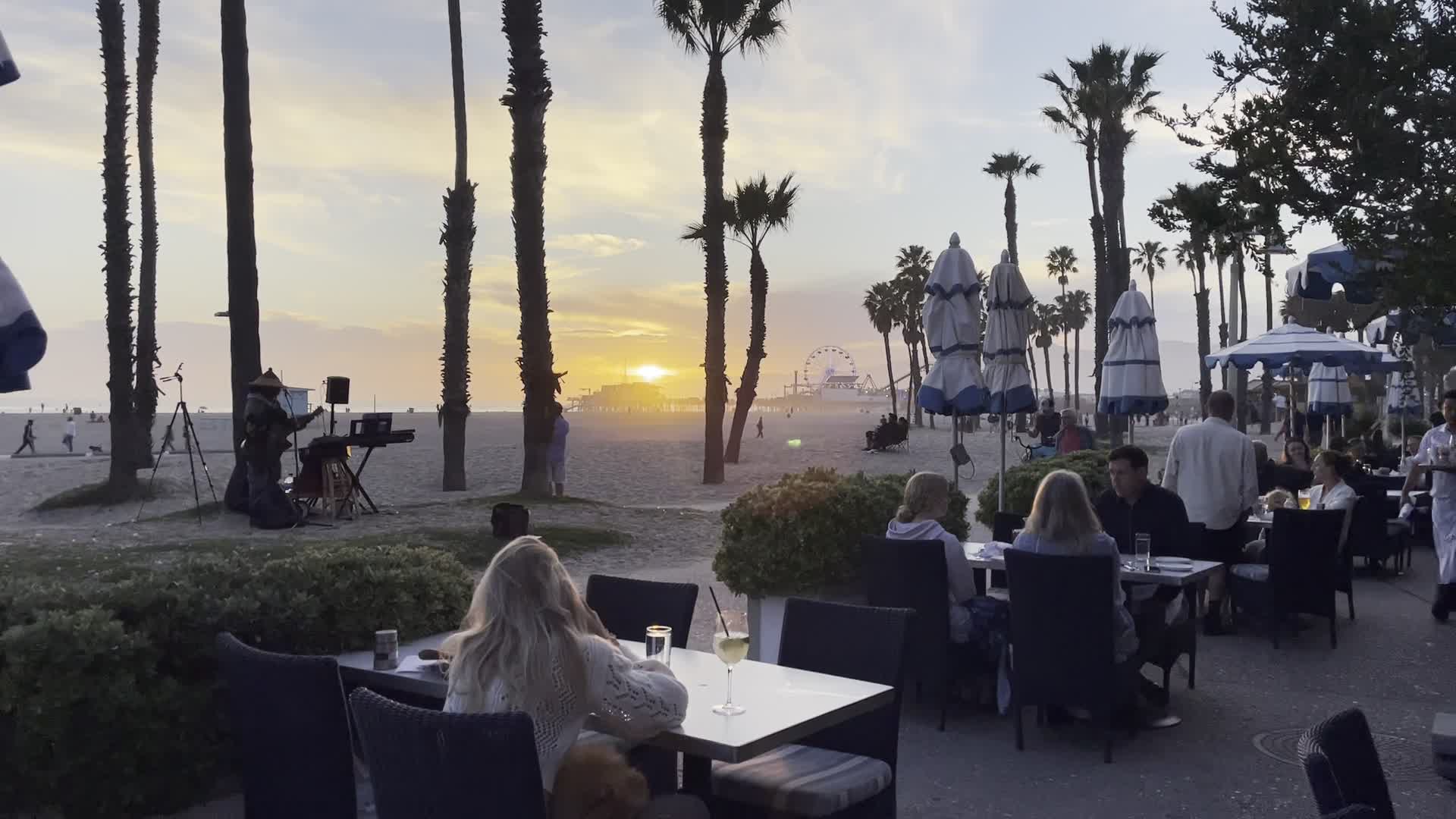 Video review of Shutters on the Beach