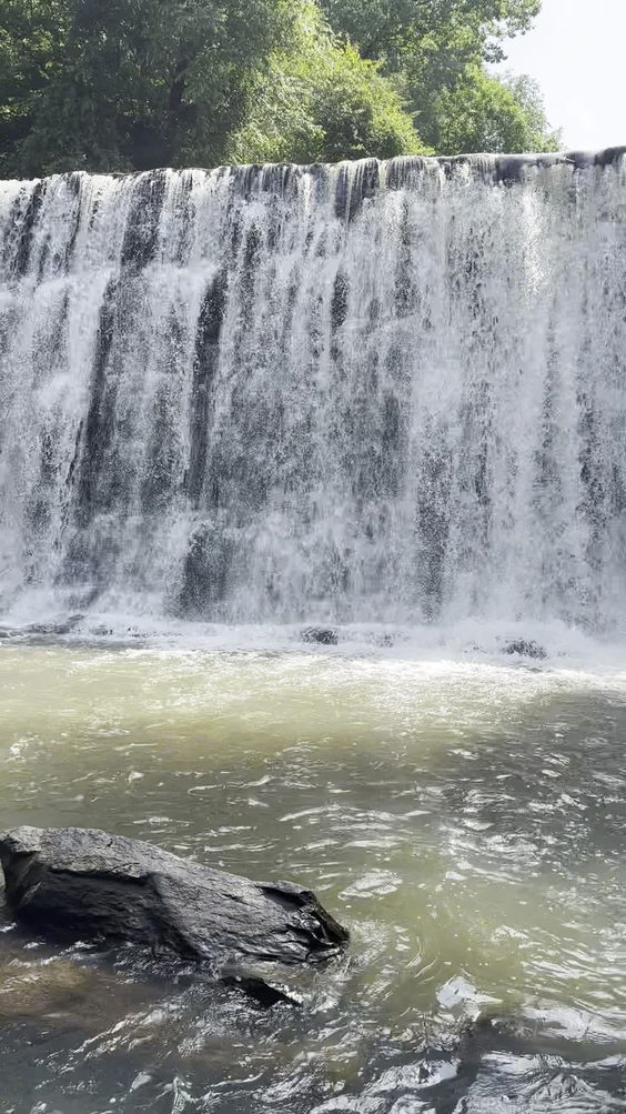 Vickery Creek Dam