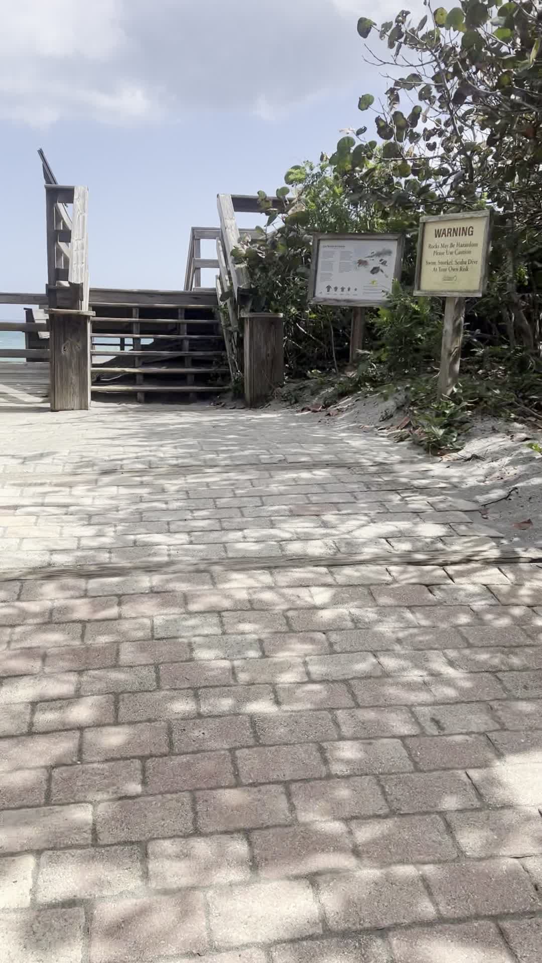 Blowing Rocks Preserve
