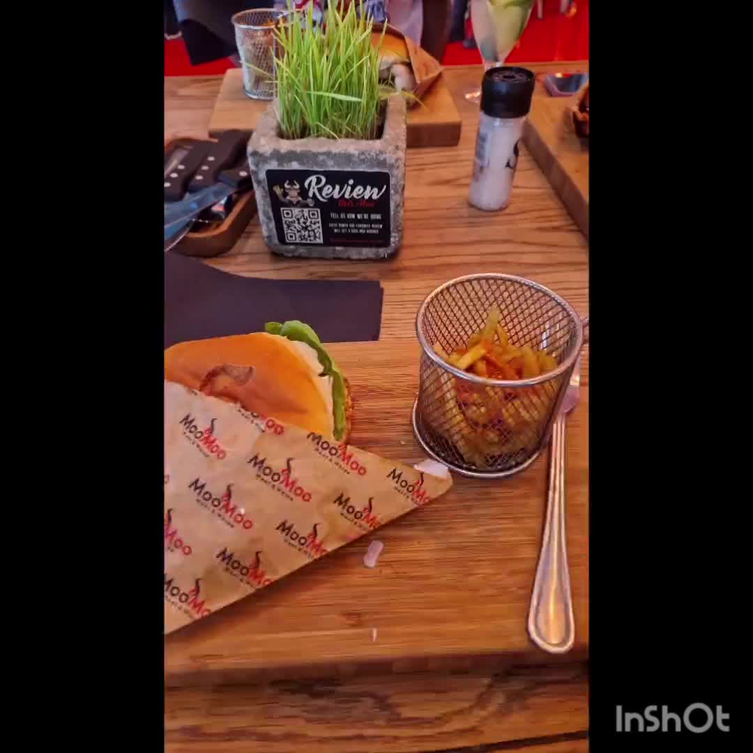 Moo Moo Meet & Whine