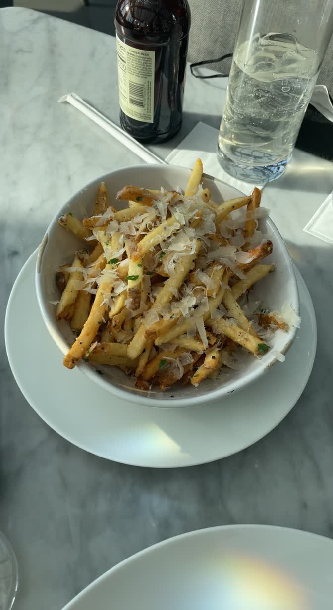 RH Rooftop Restaurant at RH Minneapolis